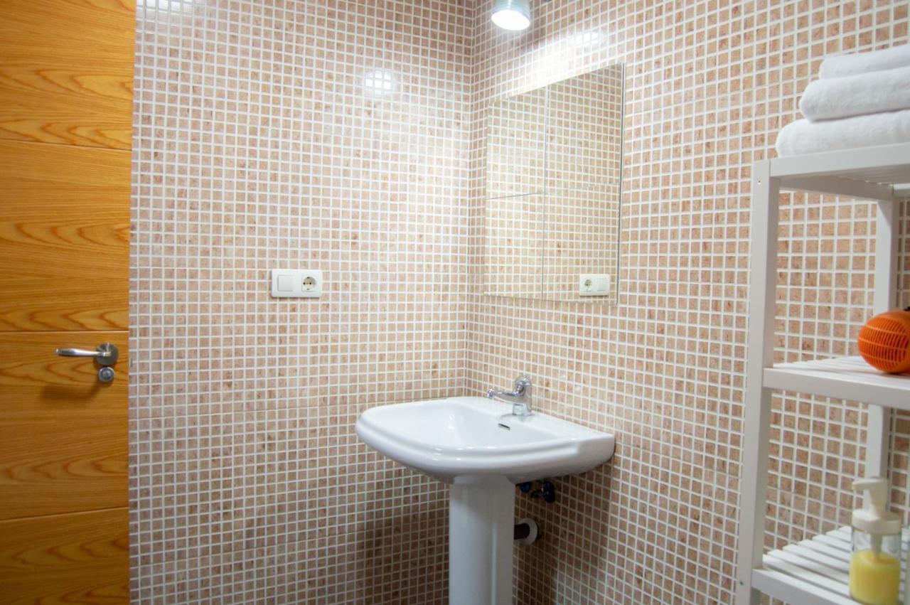 Novam Studio Centro De Malaga. Luaran gambar